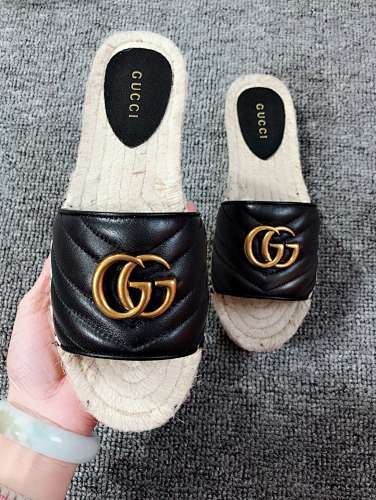 Gucci GG Marmont Matelassé Leather Espadrille Slides