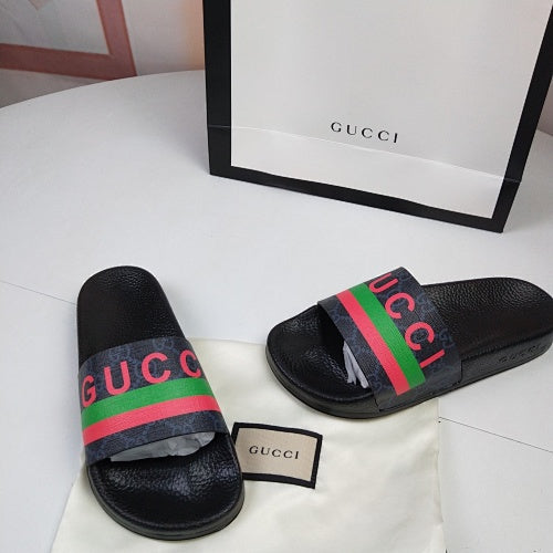 Gucci GG Supreme Logo Web Pool Slides
