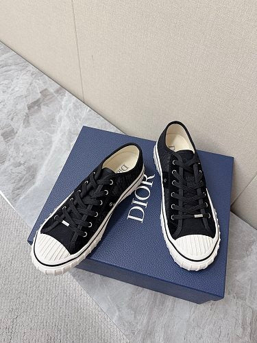 Dior Walk’n’Dior Low-Top Sneakers in Black Dior Oblique