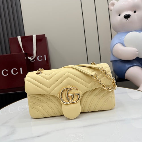 Gucci GG Marmont Small Shoulder Bag