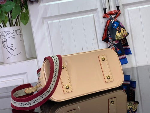 Louis Vuitton Alma BB
