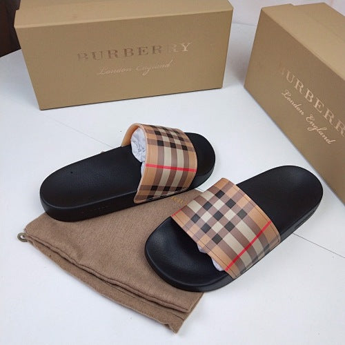 Burberry Vintage Check Slide Sandals