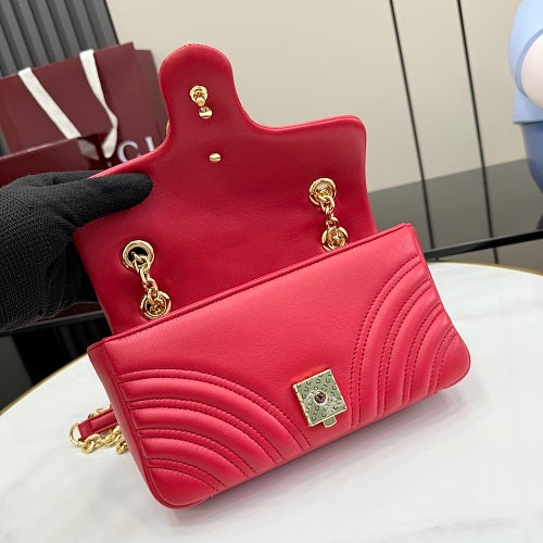 Gucci GG Marmont Small Shoulder Bag
