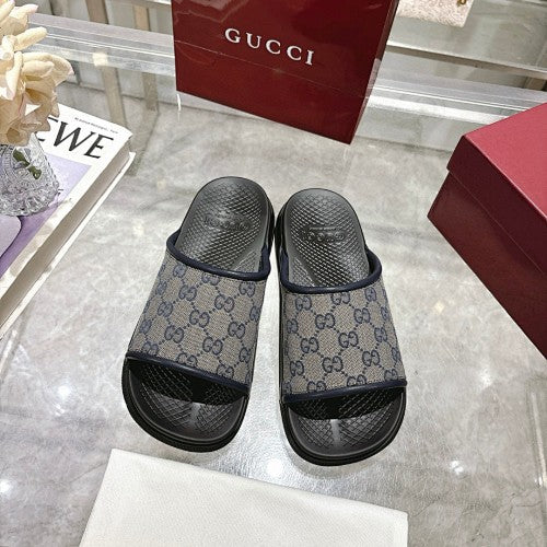 Gucci GG Supreme Monogram Slide Sandals