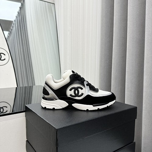 Chanel CC Logo chunky runner sneakers