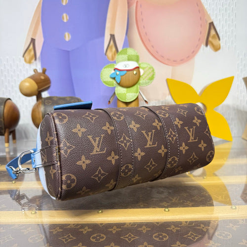 Louis Vuitton Keepall Bandoulière 25 Monogram Pigment Canvas – Blue Gradient