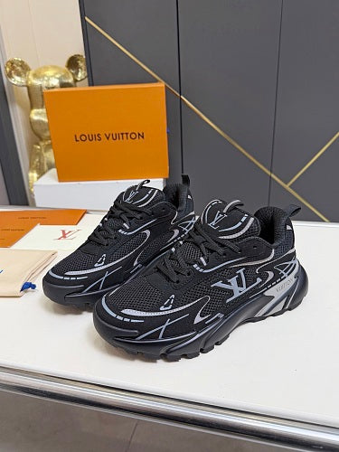 Louis Vuitton LV Runner Tatic Sneakers