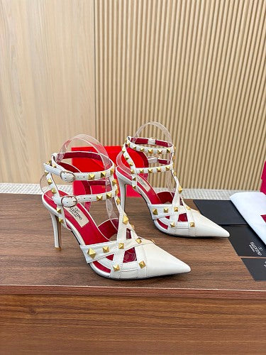 Valentino Garavani Rockstud Caged Pointed-Toe Pumps