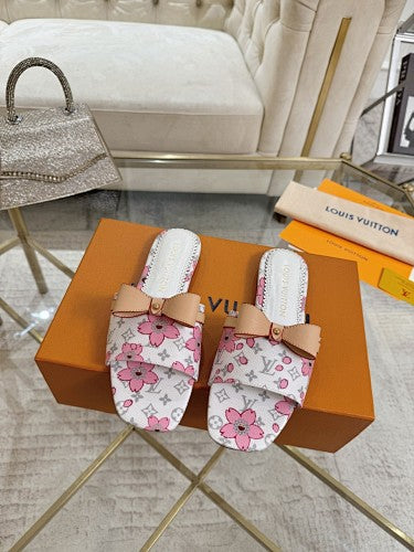 Louis Vuitton Lock It Flat Mule