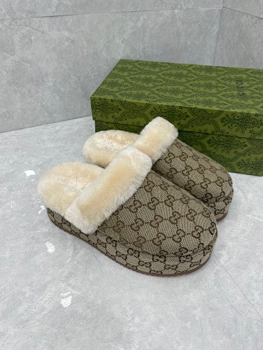 Gucci Beige GG Supreme Canvas Shearling-Lined Mule Slippers
