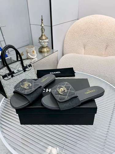 Chanel Pearl-Embellished CC Thong Sandals / Flip-Flops