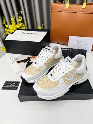 Chanel CC Logo Low-Top Sneakers
