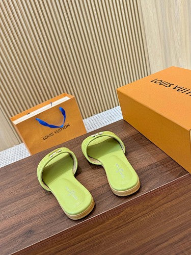Louis Vuitton LV Initials Raffia Flat Slide Sandals