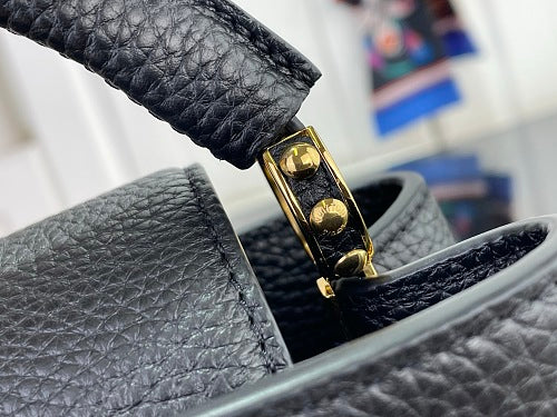 Louis Vuitton Capucines BB