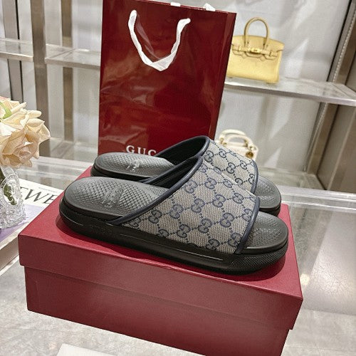 Gucci GG Supreme Monogram Slide Sandals