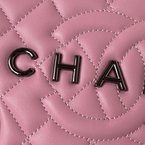 Chanel Pink Quilted Star-Shaped Chain Crossbody Bag
