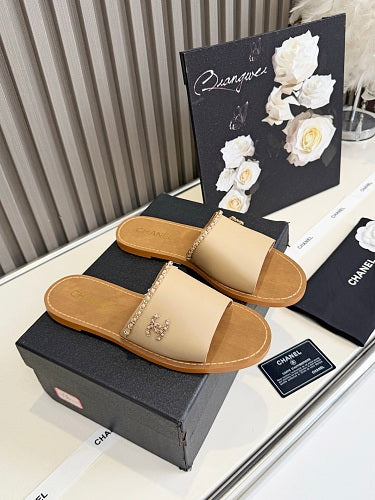 Chanel CC Logo Chain-Trim Slide Sandals