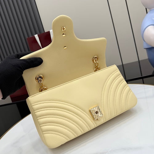 Gucci GG Marmont Small Shoulder Bag