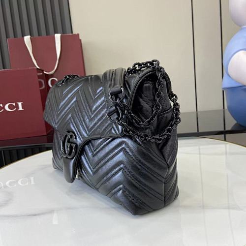 Gucci GG Marmont Medium Shoulder Bag