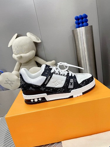 Louis Vuitton LV Trainer Sneakers