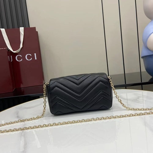 Gucci GG Marmont Small Shoulder Bag