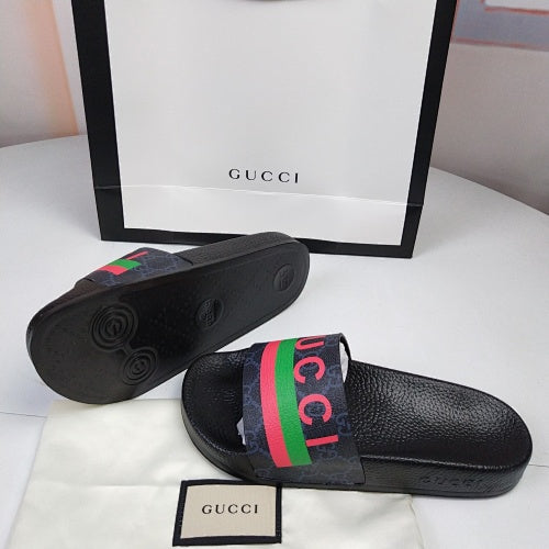 Gucci GG Supreme Logo Web Pool Slides