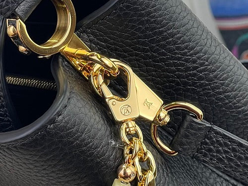 Louis Vuitton Capucines BB