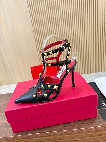 Valentino Garavani Rockstud Caged Pointed-Toe Pumps