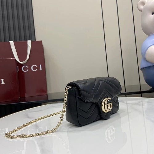 Gucci GG Marmont Small Shoulder Bag