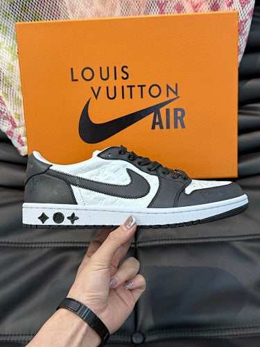 Louis Vuitton x Nike Air Force 1 Low sneakers