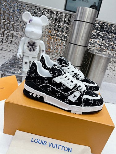 Louis Vuitton LV Trainer Sneakers