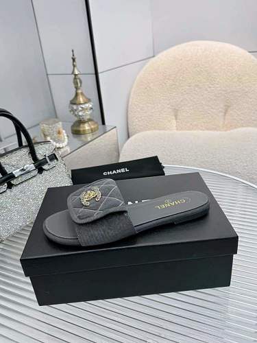Chanel Pearl-Embellished CC Thong Sandals / Flip-Flops
