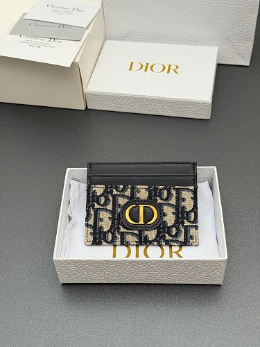 Dior 30 Montaigne Freesia Card Holder