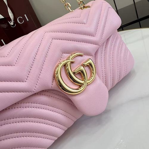 Gucci GG Marmont Small Shoulder Bag