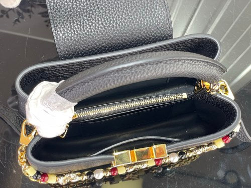 Louis Vuitton Capucines BB