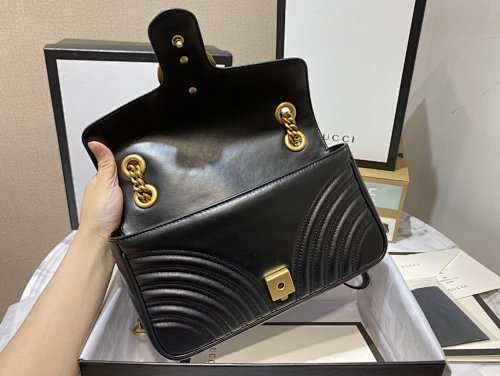 Gucci GG Marmont Small Matelassé Shoulder Bag