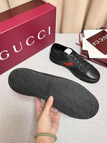Gucci GG Supreme Web Low-Top Sneakers