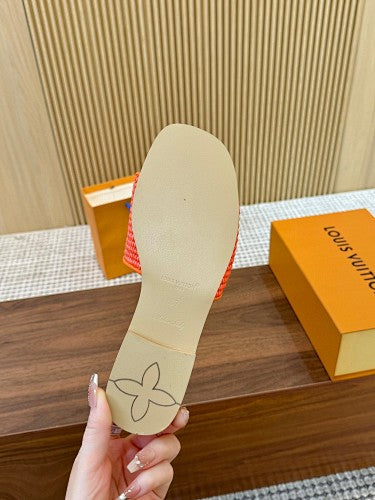 Louis Vuitton LV Initials Raffia Flat Slide Sandals