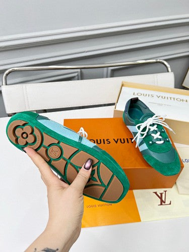 Louis Vuitton LV V-Sign Retro Low-Top Sneakers