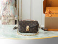 Louis Vuitton Pochette Métis